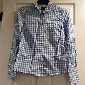 New Untuckit size 2 shirt